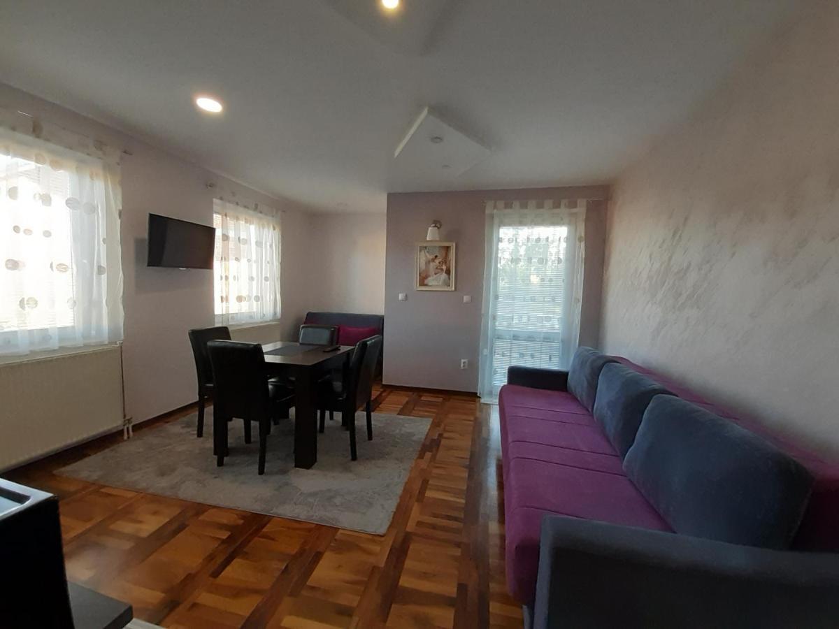 Apartments Vila Velickovic ซลาตีบอร์ ภายนอก รูปภาพ