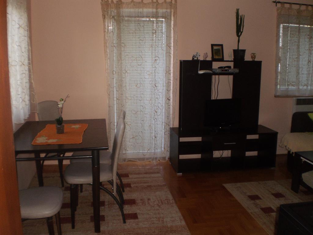 Apartments Vila Velickovic ซลาตีบอร์ ภายนอก รูปภาพ