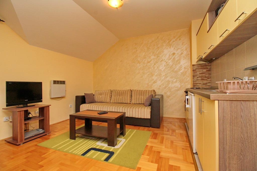 Apartments Vila Velickovic ซลาตีบอร์ ภายนอก รูปภาพ