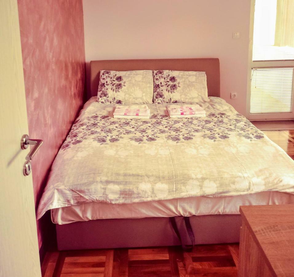 Apartments Vila Velickovic ซลาตีบอร์ ภายนอก รูปภาพ