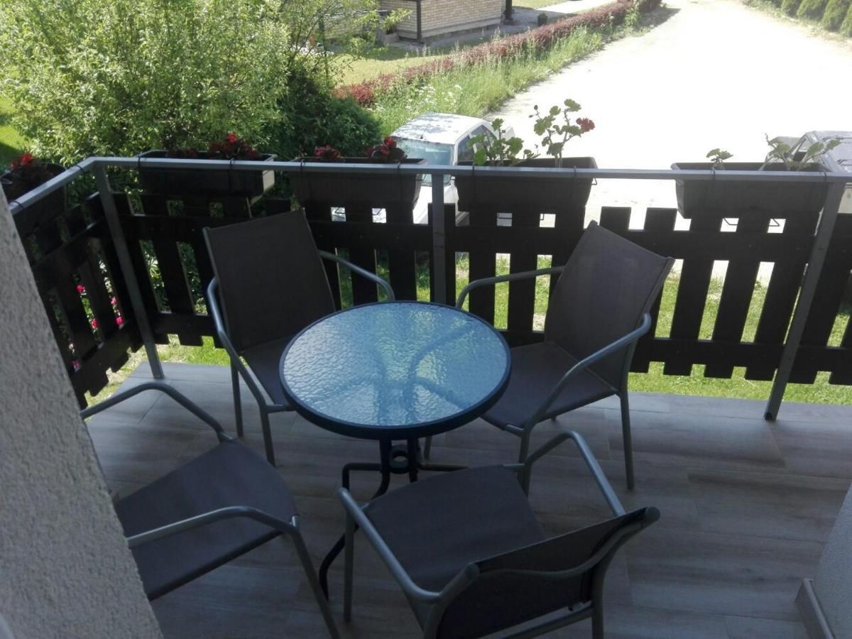 Apartments Vila Velickovic ซลาตีบอร์ ภายนอก รูปภาพ