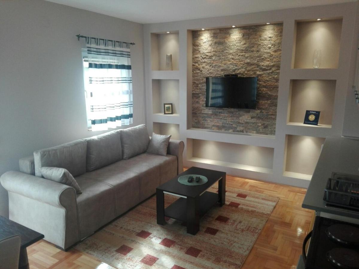 Apartments Vila Velickovic ซลาตีบอร์ ภายนอก รูปภาพ